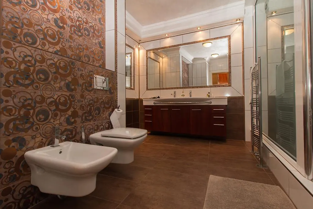 Bed & Breakfast Butterfly Home Penthouse Budapest